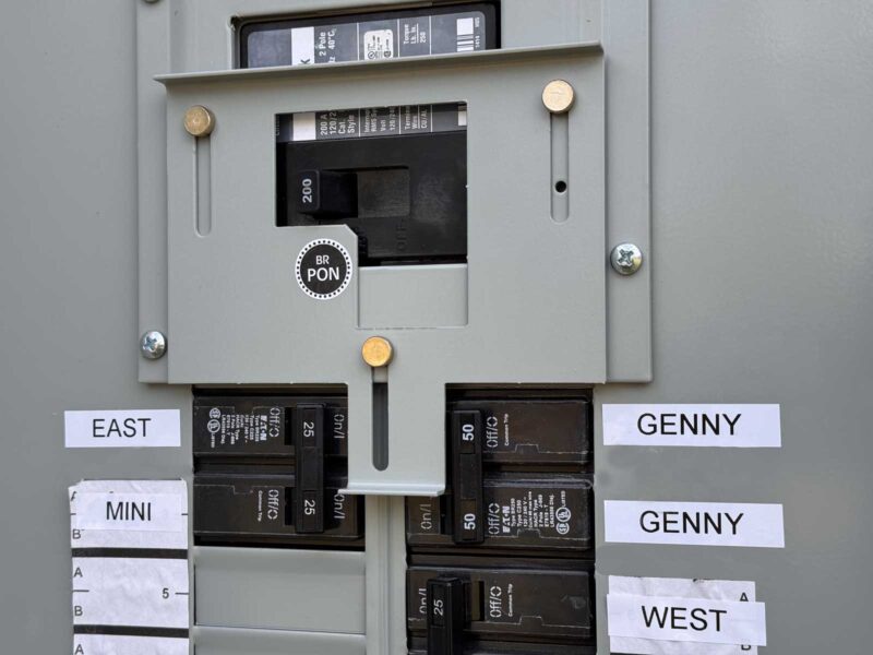 electrical panel interlock breaker