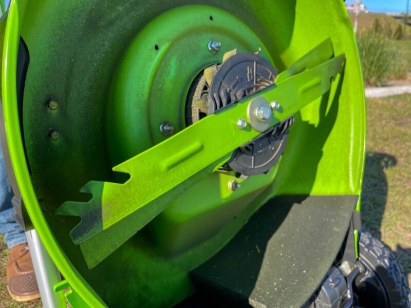 Greenworks 60V Razor Cut Self-Propelled Lawn Mower