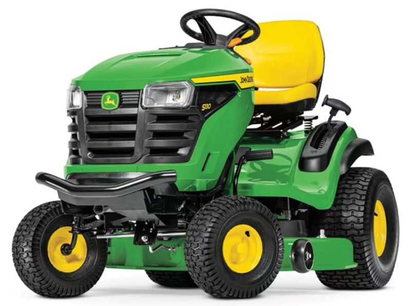 John Deere S130 Lawn Tractor