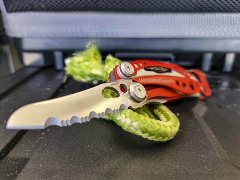 Leatherman serrated blade