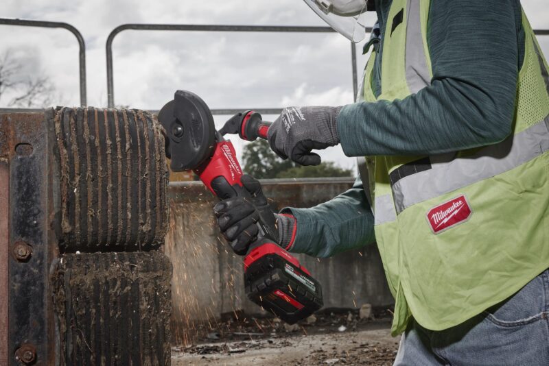 Milwaukee Dual-Trigger Angle Grinder